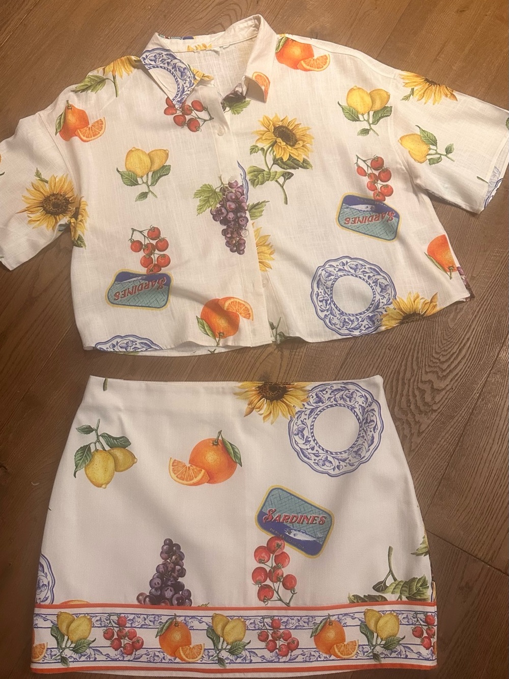 H&M White Fruit & Sunflower Printed Two-Piece Set